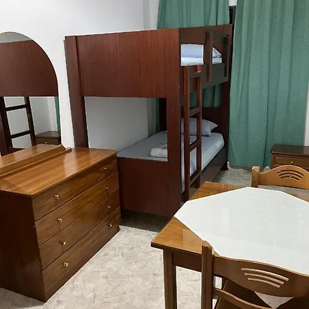 شقة فندقية Biraci 3*