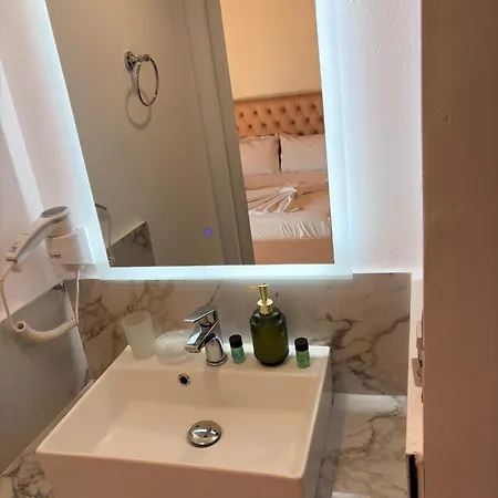 Biraci Aparthotel