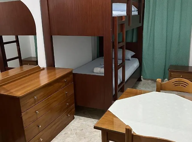 Apartahotel Biraci 3*